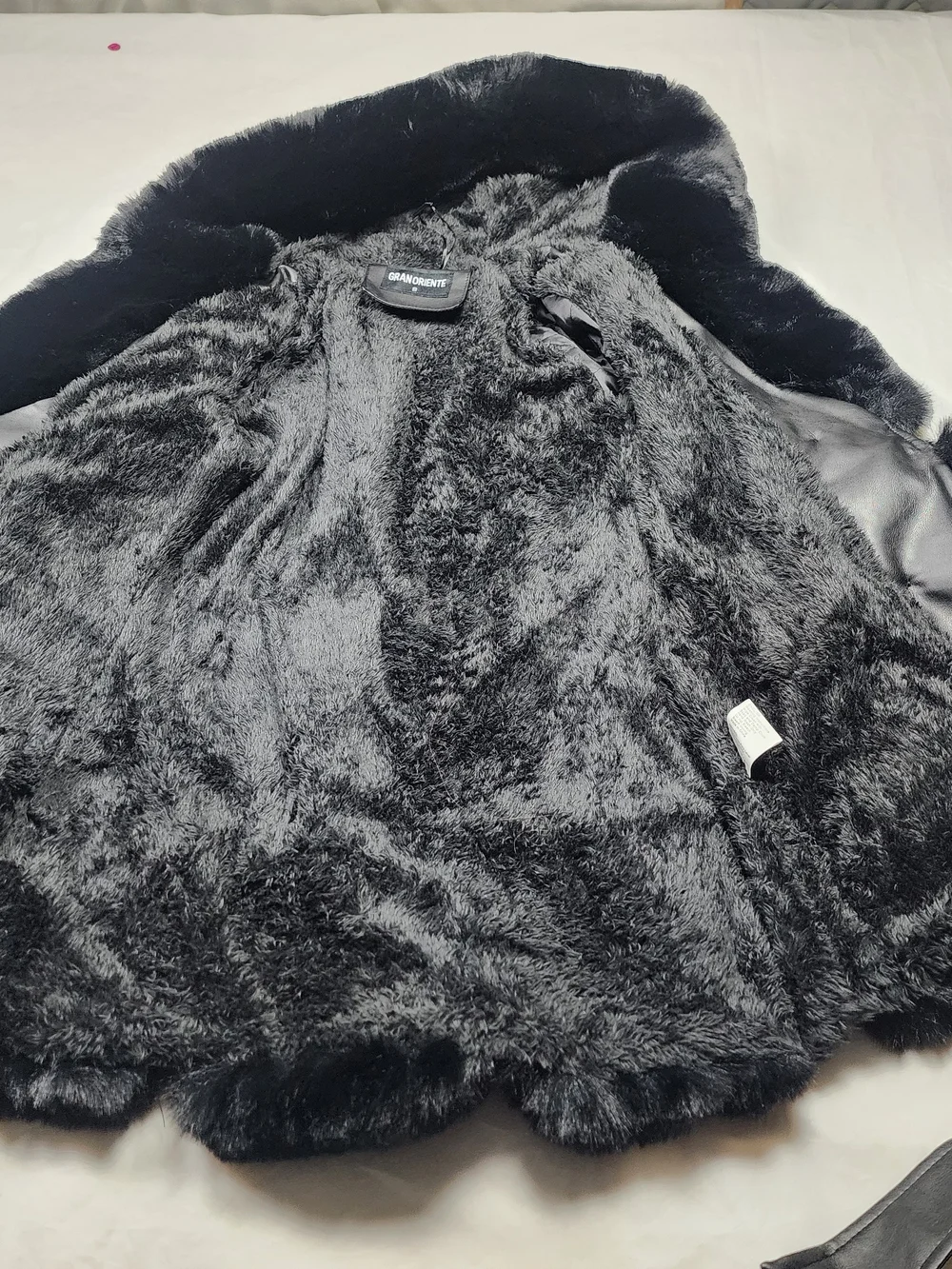 Gran Oriente Black Faux Leather And Faux Fur Hooded Winter Jacket Size Small
